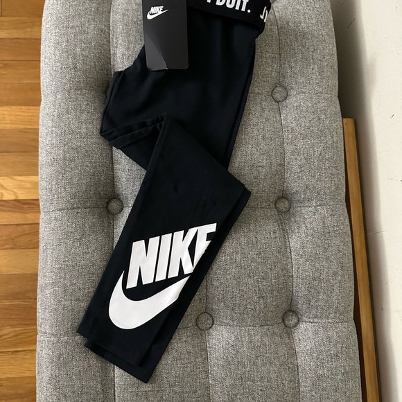 Nike GIRLS LEG A SEE LEGGINGS! - Picture 3 of 6